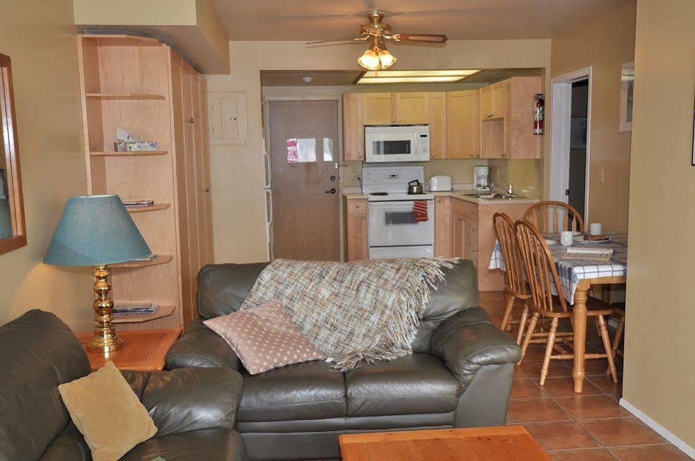 Seclusion Bay Resort West Kelowna Buitenkant foto